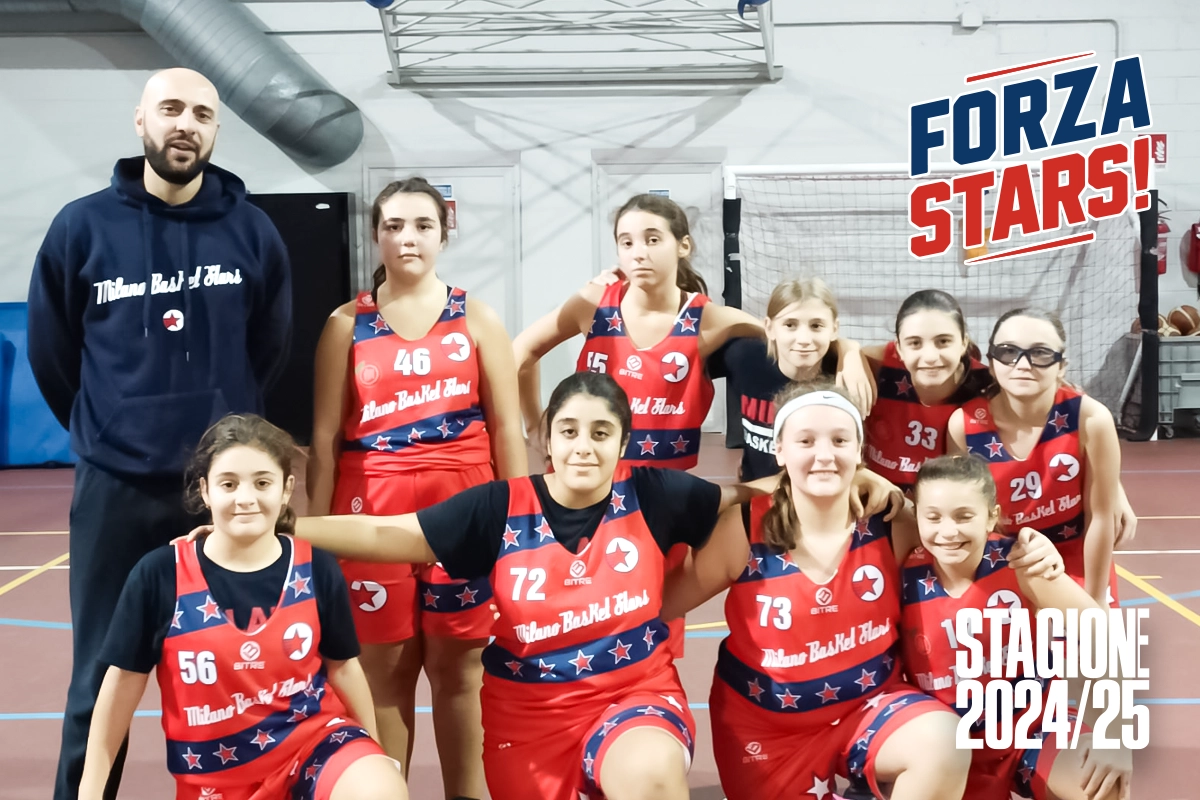 Squadra U13 di Milano Basket Stars durante la prima partita di campionato contro GS CASIGASA.